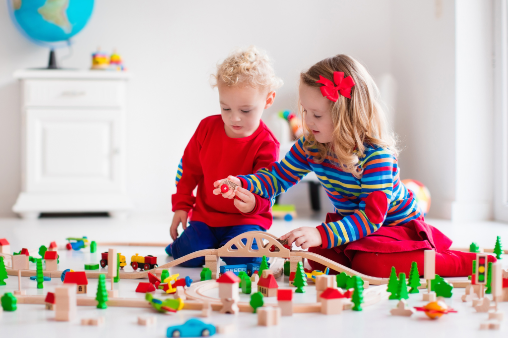 Como escolher o melhor brinquedo para o bebê: Guia completo para pais