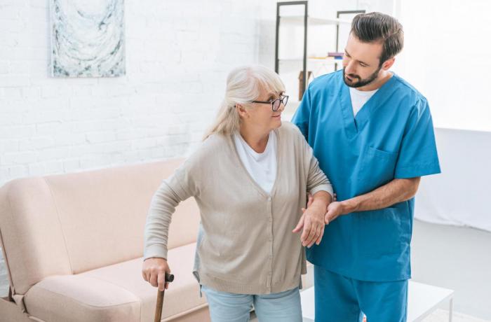 Curso Gratis para Cuidadores de Ancianos con Certificado Oficial