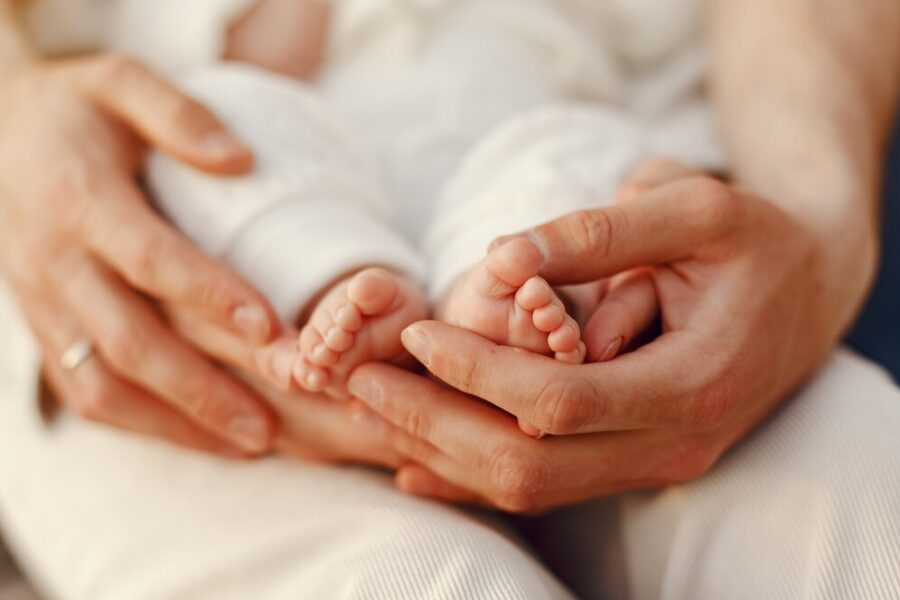 👶 Yeni doğan bebeğin ilk masrafları için maddi destek: nasıl çalışıyor?